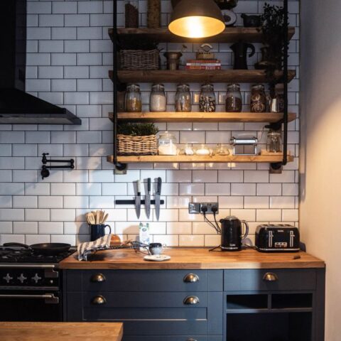 18 Industrial Kitchen Elements To Know BEFORE You Start Designing - hip ...
